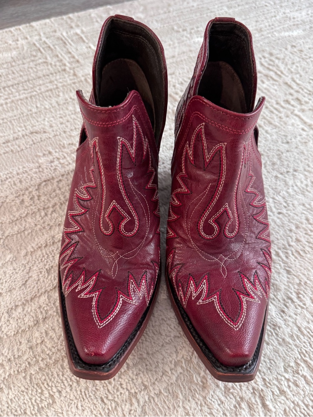 Ariat Dixon Western Booties. Size 9B - Picture 2 of 7